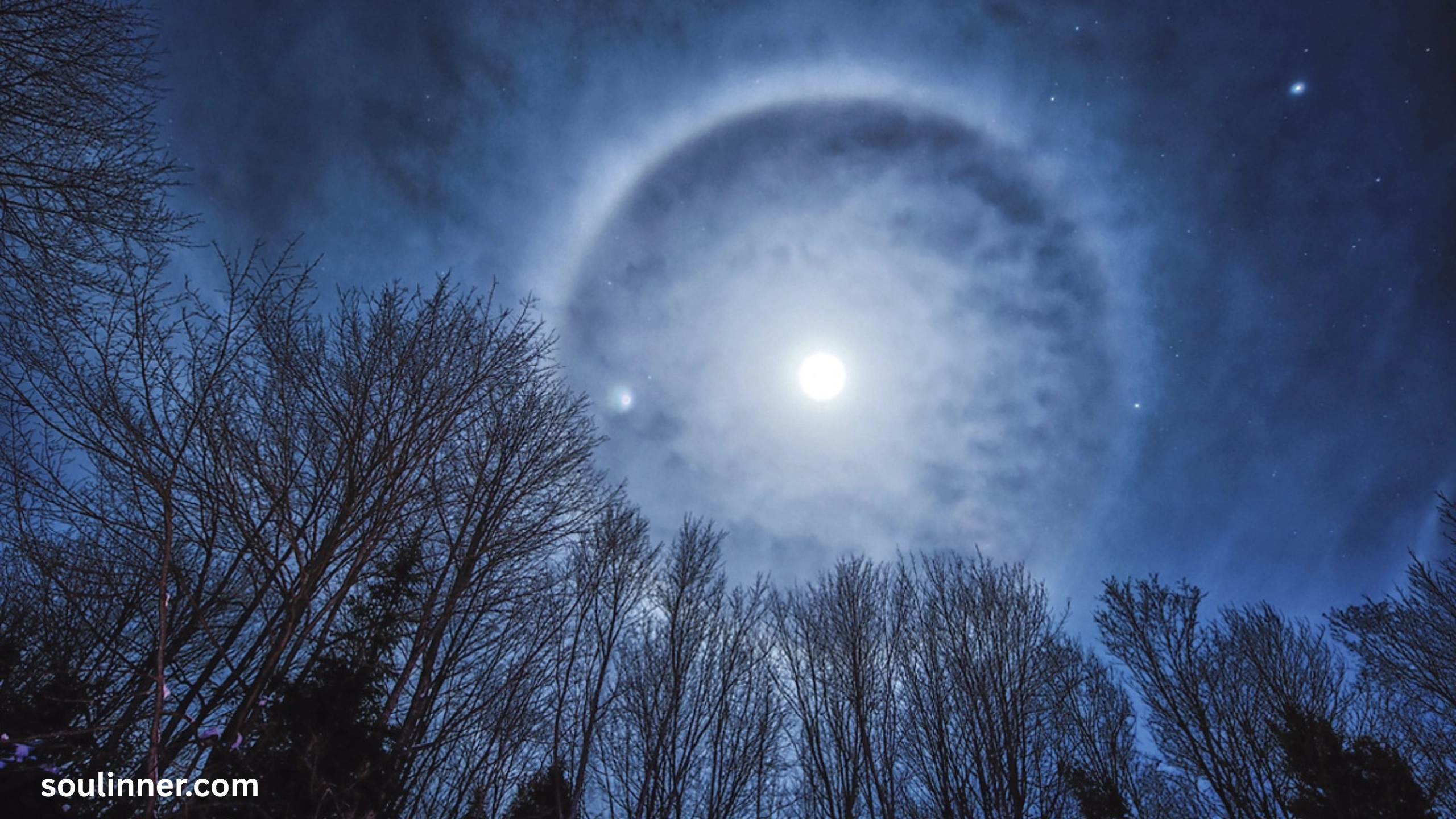 Period on Full Moon Spiritual Meaning