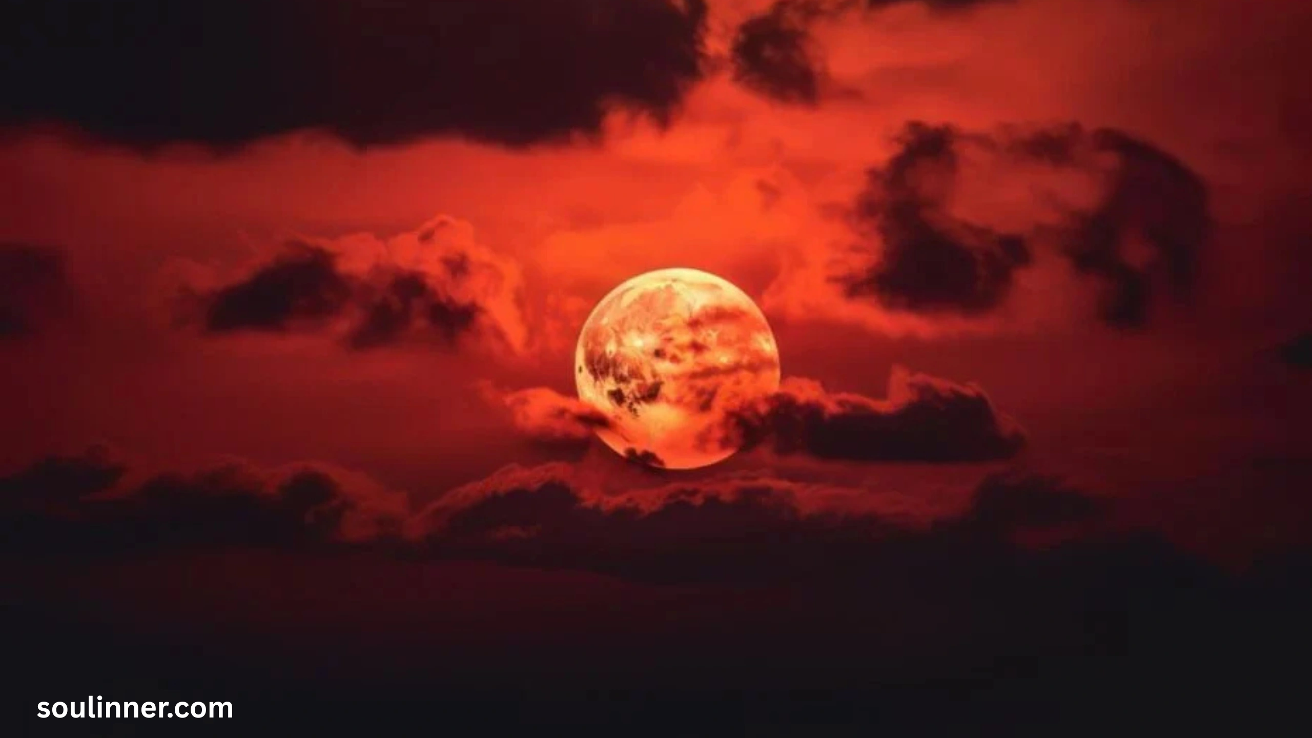 Period on Full Moon Spiritual Meaning