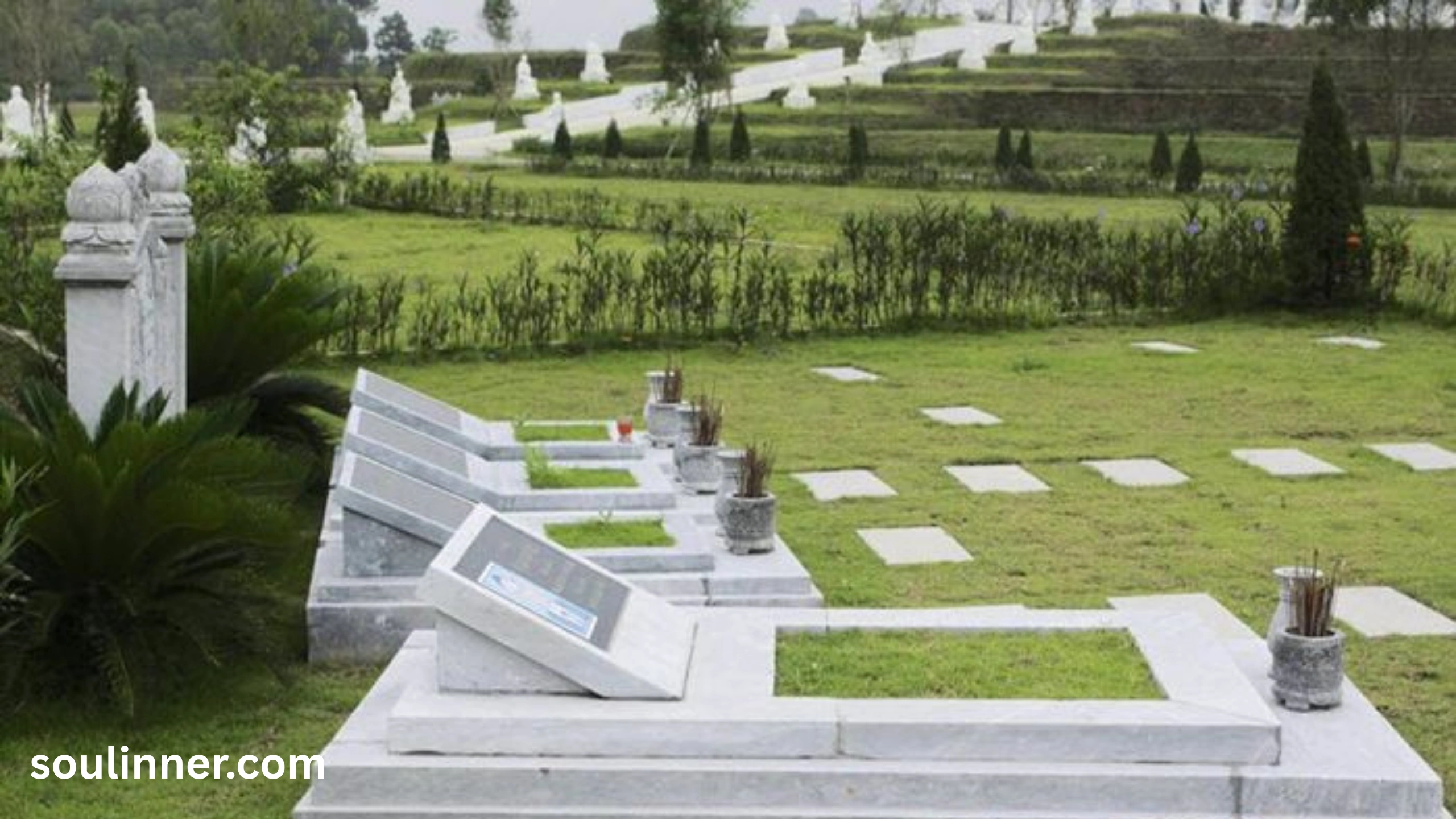 Biblical Meaning of Graveyard in Dreams