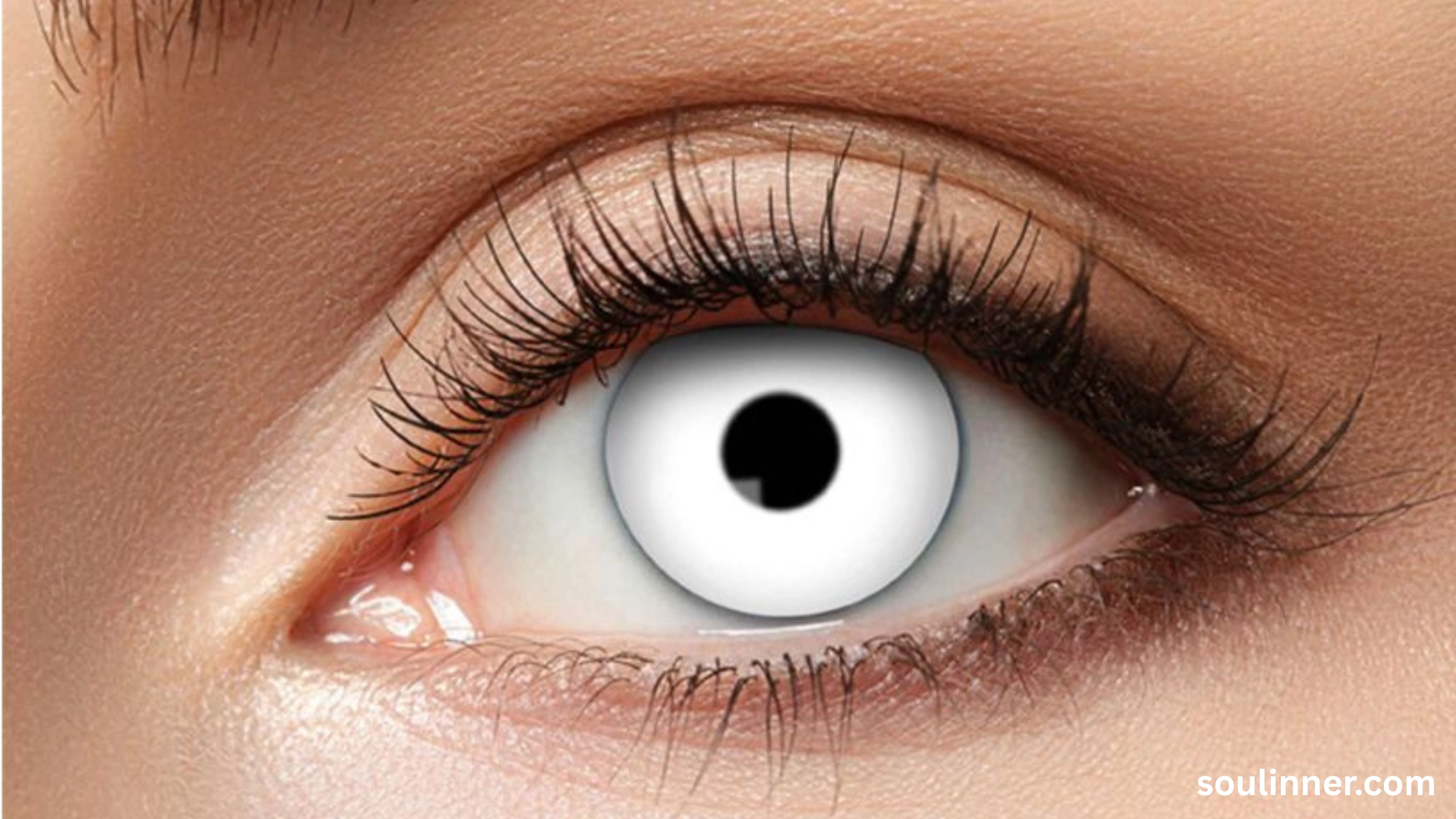 spiritual meaning of white eyes