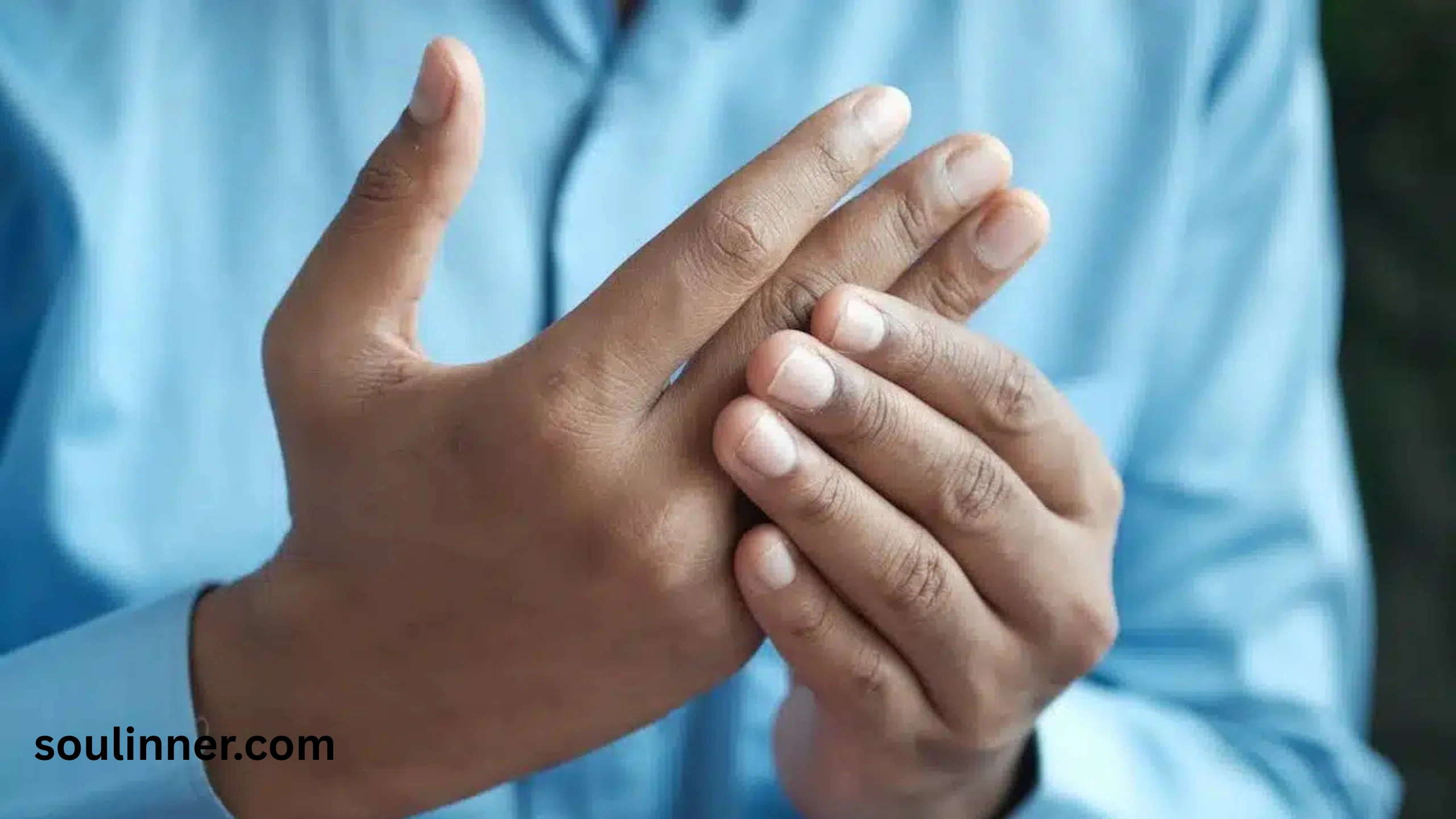 what does it mean when your finger itches spiritually